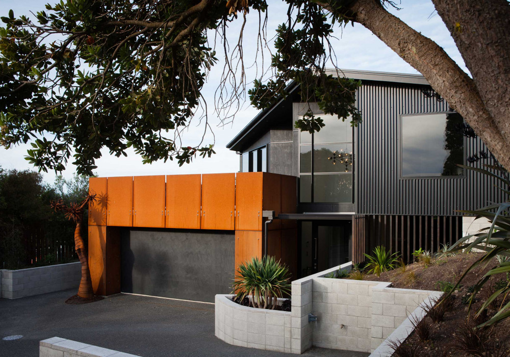Colorsteel Clad Home Turns Heads in Christchurch
