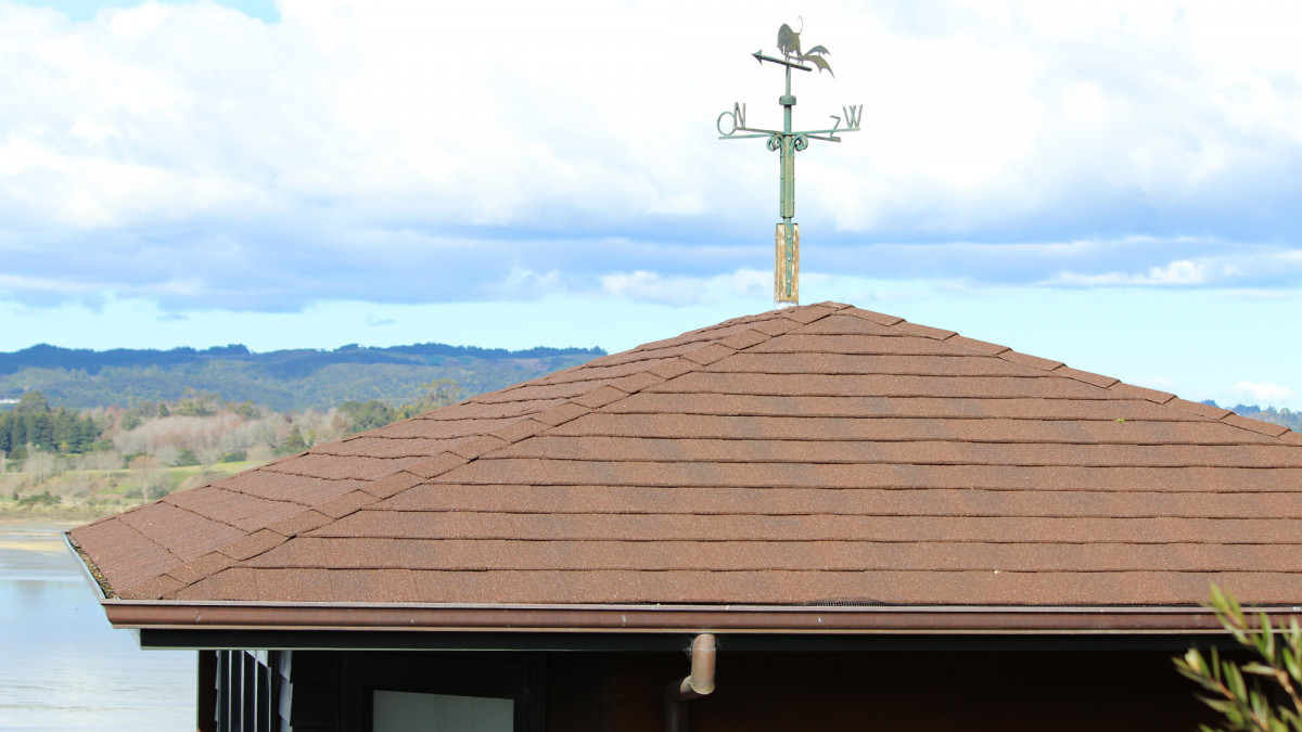 The finished roof with Metrotile Shingle roofing.