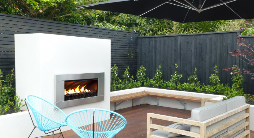 Outdoor Fires: How to Choose Between Gas and Wood