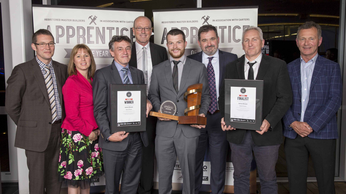 Callum Bryson, at centre, with competition sponsors, including APL representatives Heidi Johnston, Windowmakers (2nd left), Justin Clarke, Design Windows Auckland (2nd right) and Paul Bayer, Vantage Windows North Shore (far right).