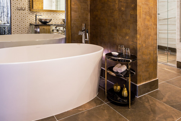Robertson's Luxury Bathware Enhances Sofitel Hotel