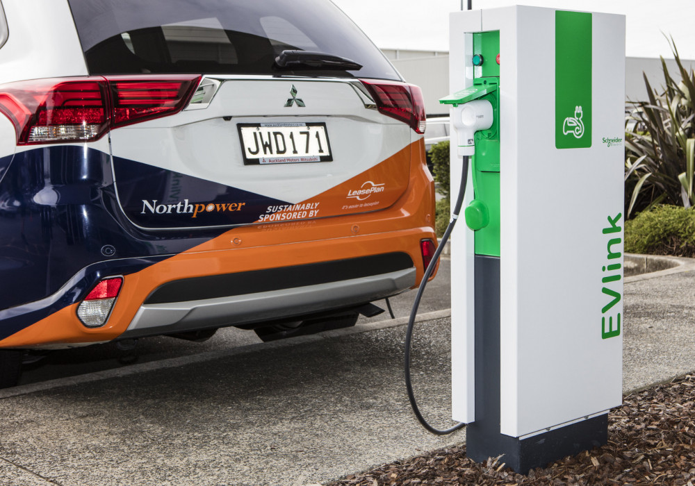 Choosing the Right Electric Vehicle Charger for Each Application