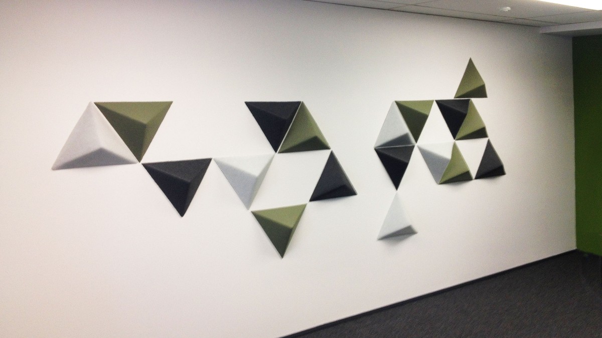 OROQI Triangle Wall tiles.