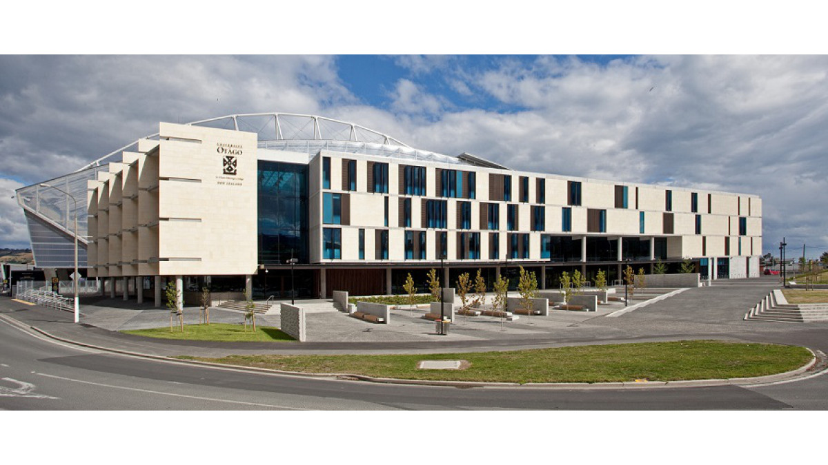 The University of Otago has come up with a unique solution utilising CoralTread to enhance both form and function of it’s new Sports Training Facility.