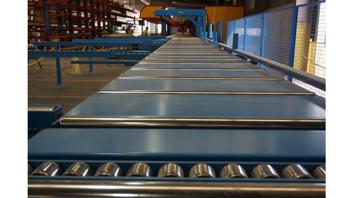 Capable of handling beams up to 19m in length.
