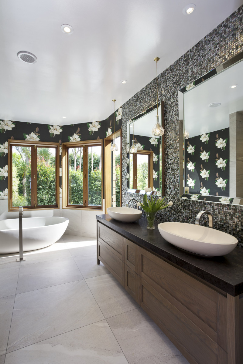 Award-Winning Bathrooms Showcase Prime Veneer – EBOSS