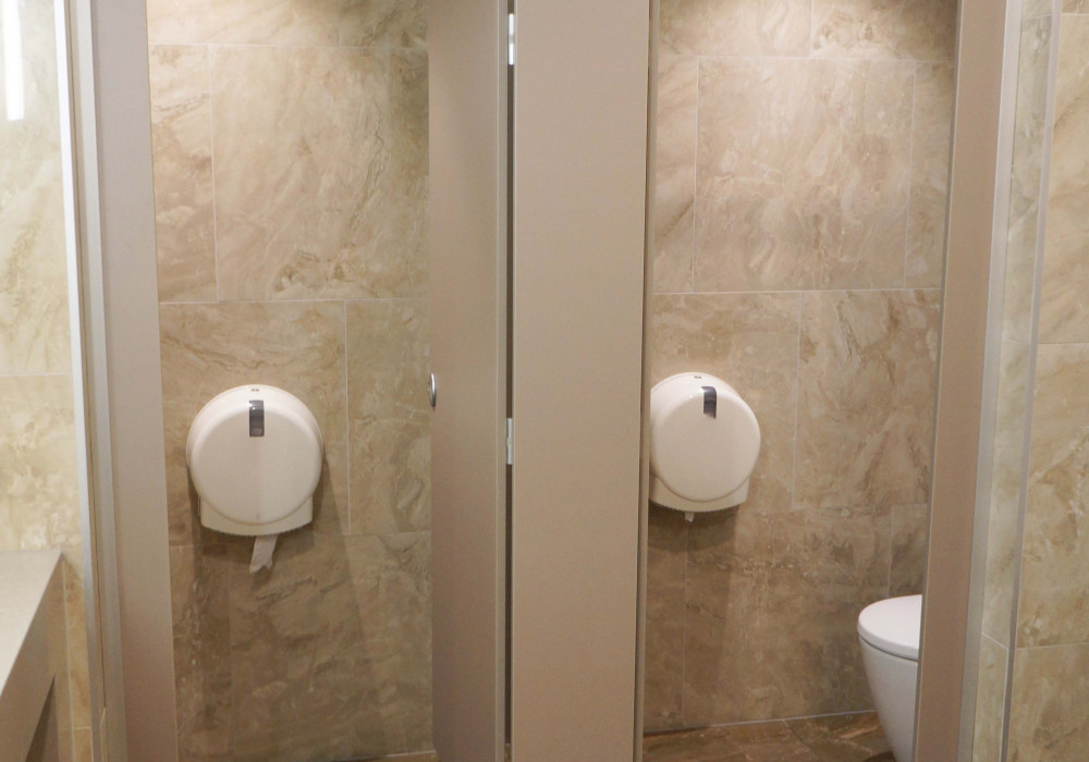 Hale Contemporary Partition System Installed at Waipuna Hotel