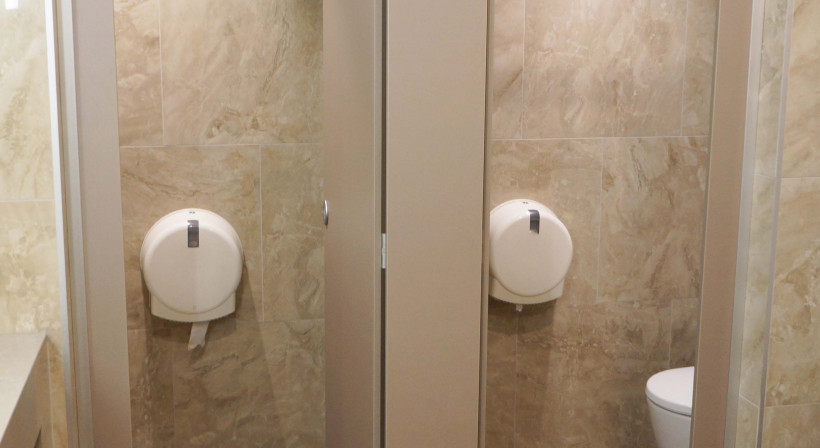 Hale Contemporary Partition System Installed at Waipuna Hotel