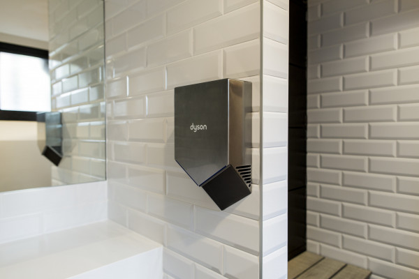 Airblade V Quiet Reduces Costs for Christchurch Arts Centre