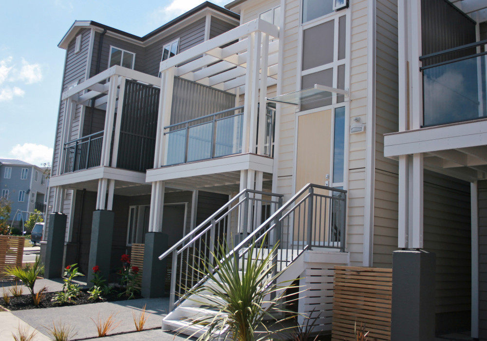 Edge Balustrade Fits Brief for Exceptional Exterior Detailing 