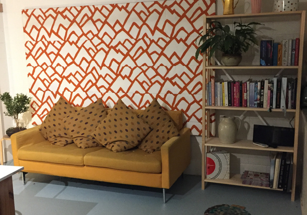 Pearlazzo Flooring Brings Colour to 1970's Unit