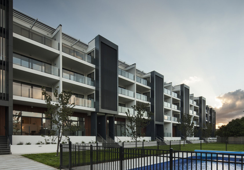 Thompson Park Apartments Benefit from StoArmat Render System