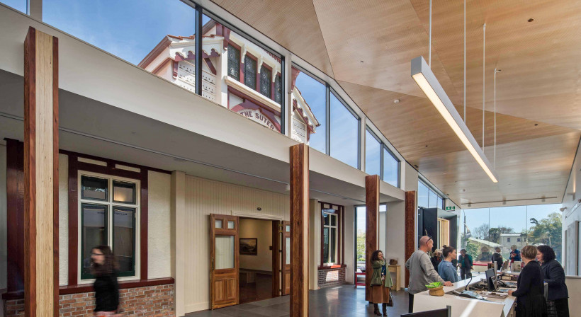 Suter Gallery Project Wins Window Association Award