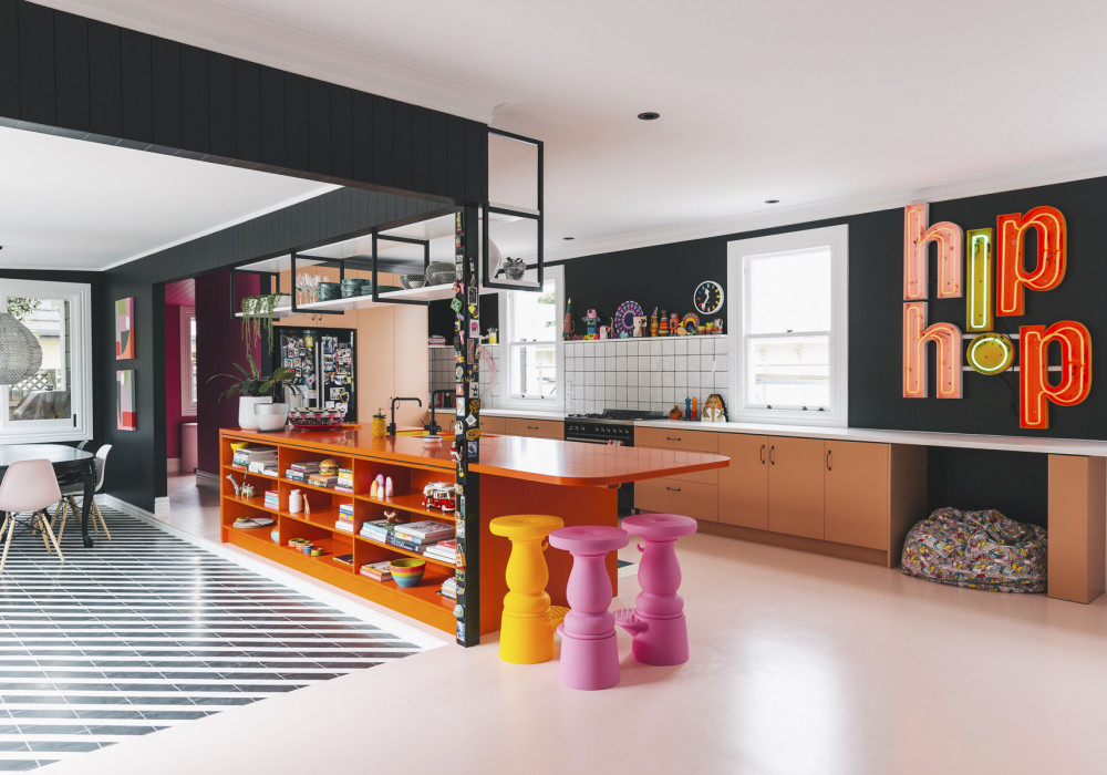Laminex Solid Surface Brings Splash of Colour to Family Kitchen