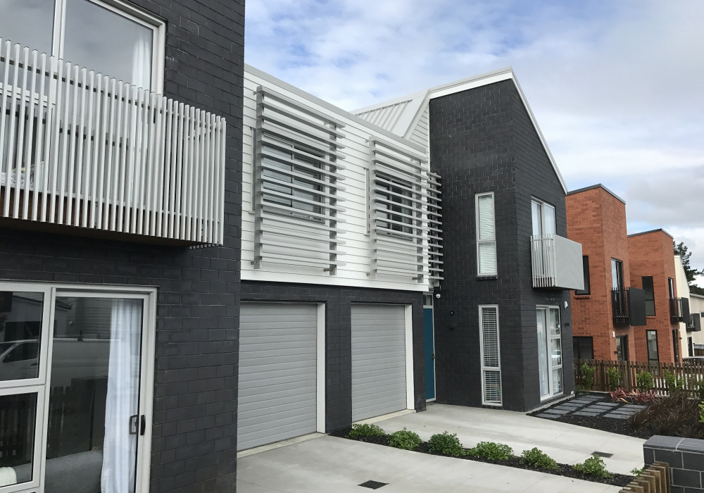 Spectrum's Fin Balustrade Performs as Metal Feature Balustrade