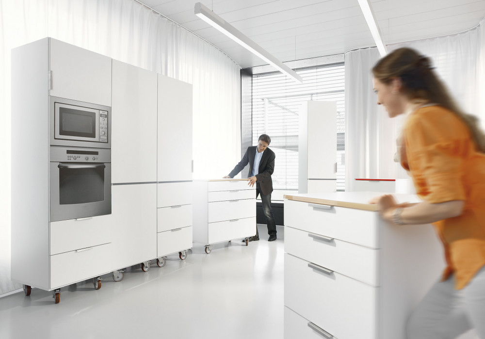 Life-size Kitchen Test Drive: An Experience of Scale