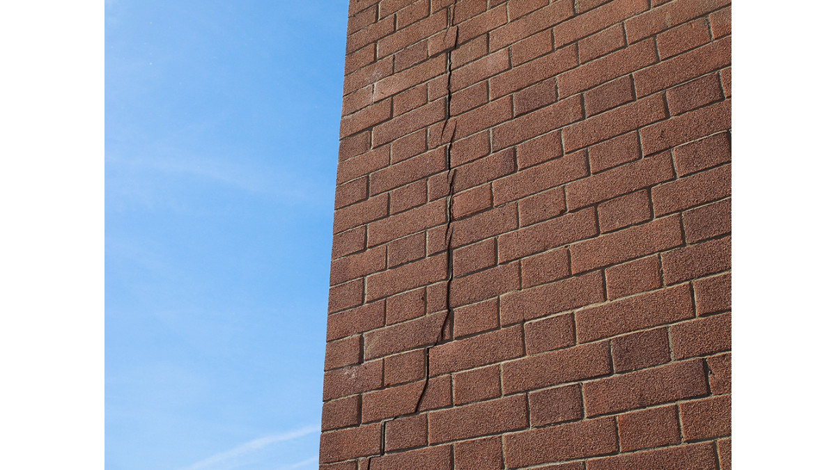 Corners are prone to cracking — Use Bricklock Corners.