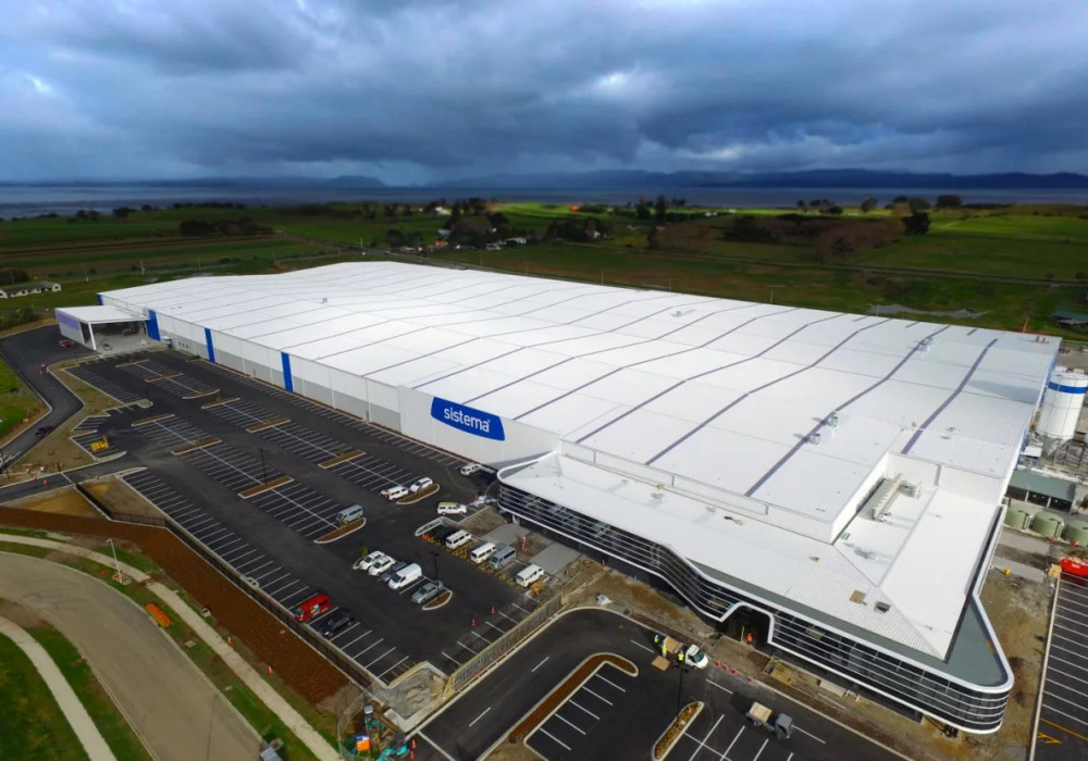 A Maxispan and Colorcote Combo for Winning Sistema Manufacturing Facility
