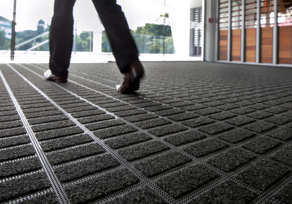 Axis Provides Spotless Entrance for New Unitec Hub