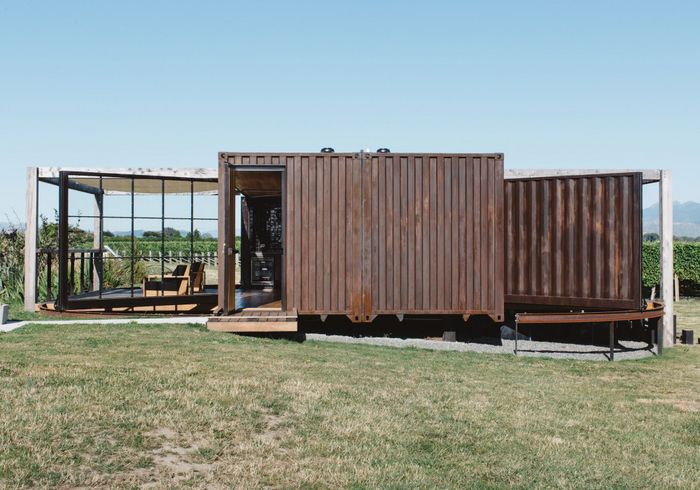 Porter’s Liquid Iron Creates Rust Look for Vineyard Pavilion
