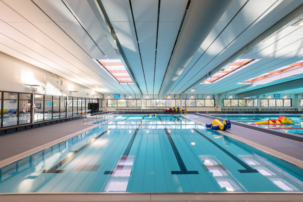 Asona Pool Panels Shine in QEII 