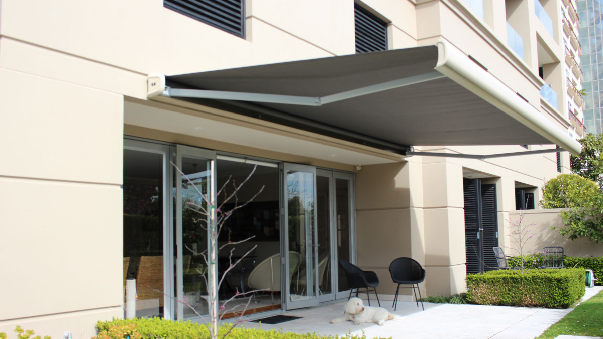 Modern European Soleia Awnings are reliable, look stunning and cover larger areas as well as storing in a built-in storage case.