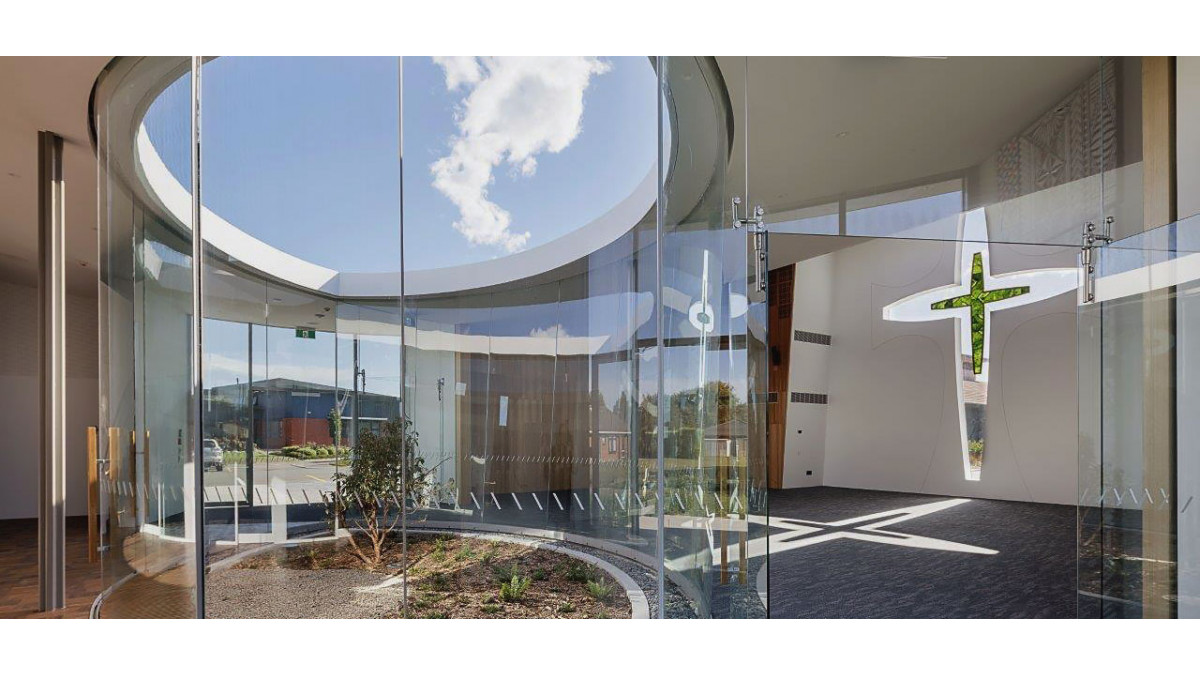 Toughened Curved Glass at Te Manawa Atawhai Catherine McAuley Centre. 