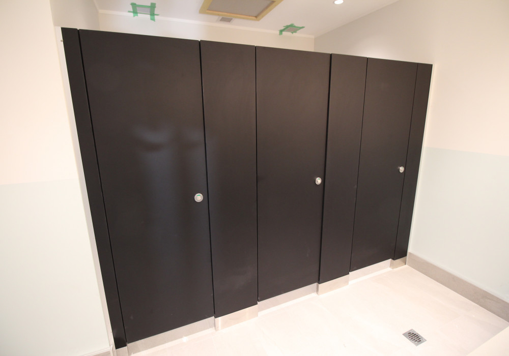 Matt Black Anti-Fingerprint Cubicles Create Sleek Look
