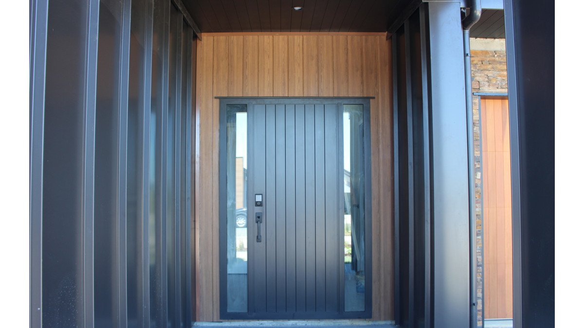 EuroClad Palladium Homes, Close Up Door.