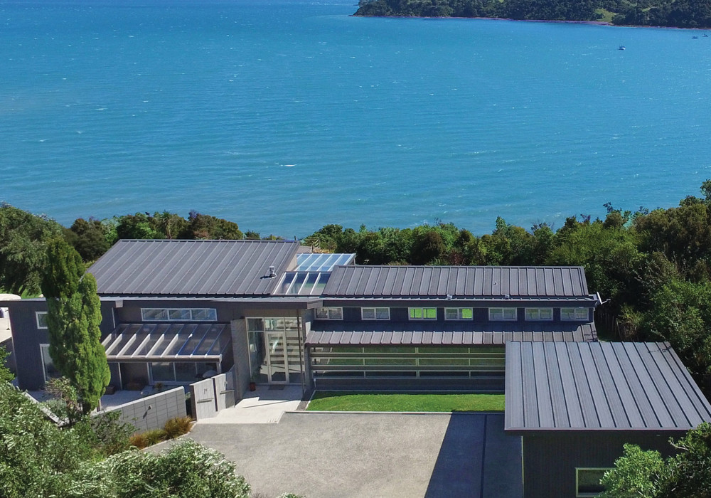 Solar-Rib Accentuates Roofline of Energy-Efficient Waiheke Home