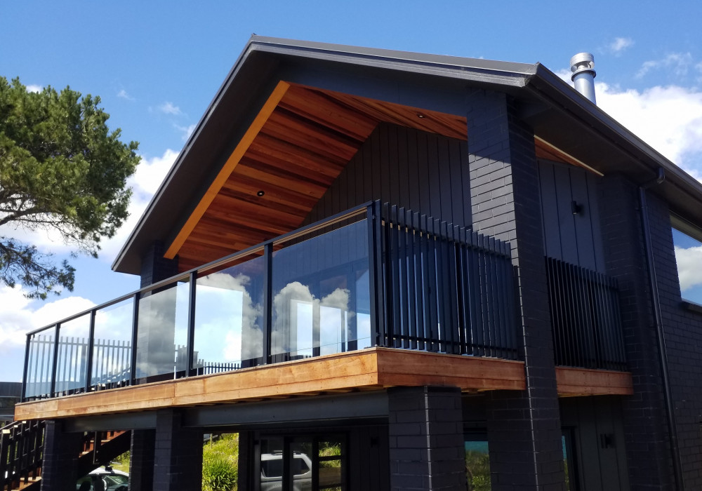 Varied Options for Glazed Balustrades with Spectrum Clearview Systems