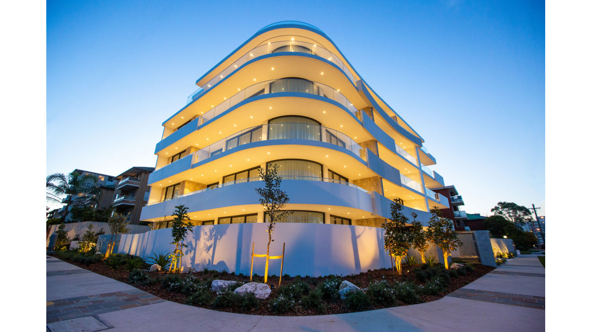 Soul Apartments: Curved masterpiece.