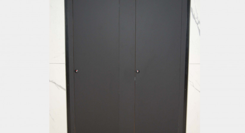 Specify a Low Maintenance Matt Finish with Anti-Fingerprint Compact Laminates
