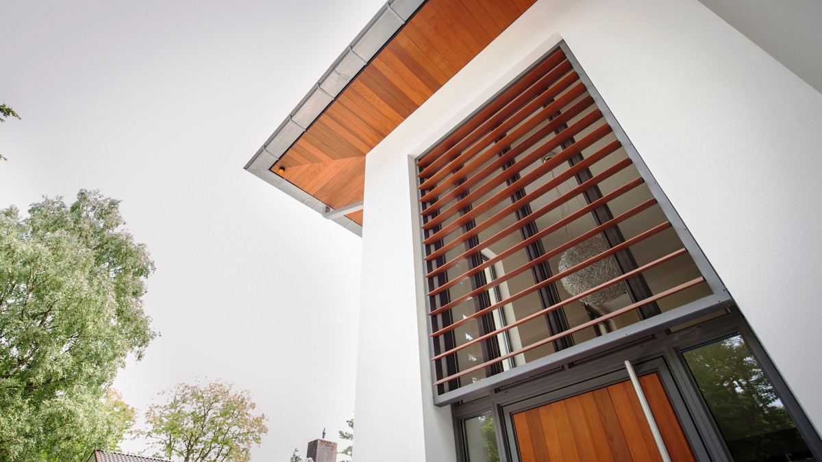 180mm Aluminium Sun Louvres with a wood grain finish.