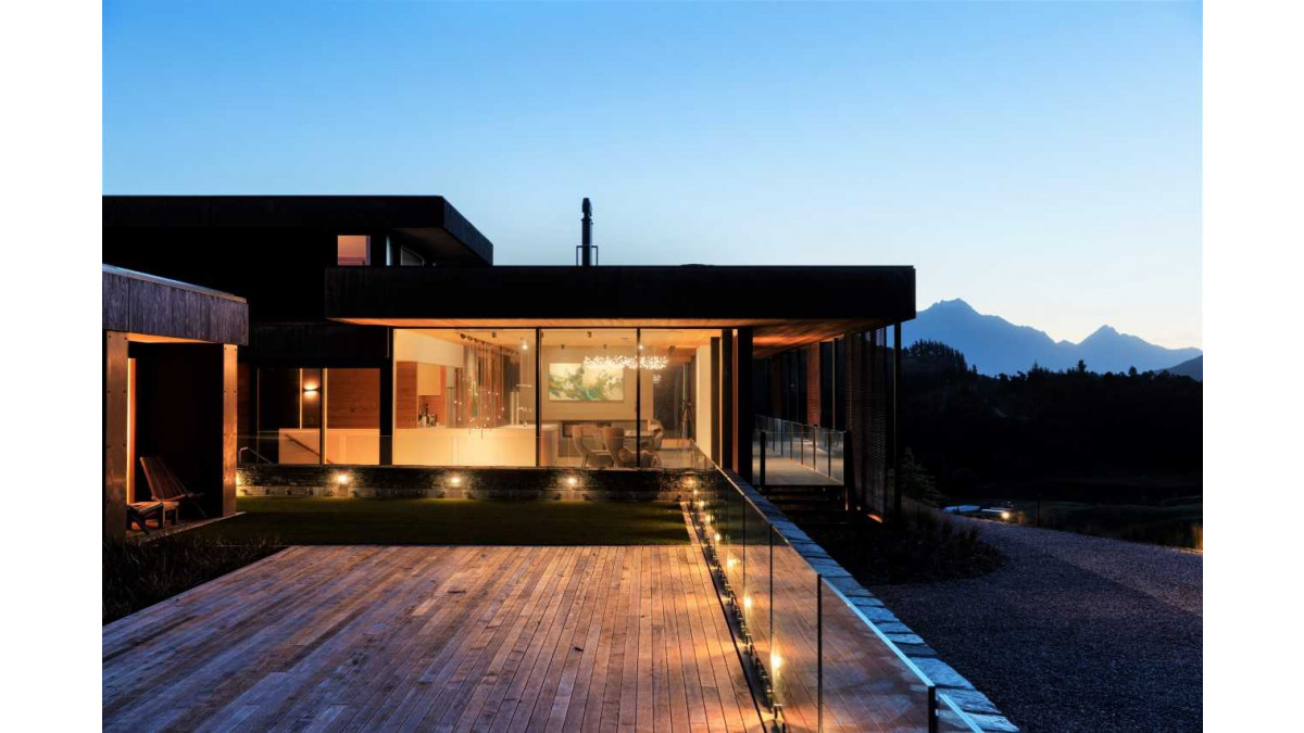 South Island Warm Roof.<br />
Project: Oliver's Ridge by Team Green Architects<br />
Photographer: Sam Hartnett