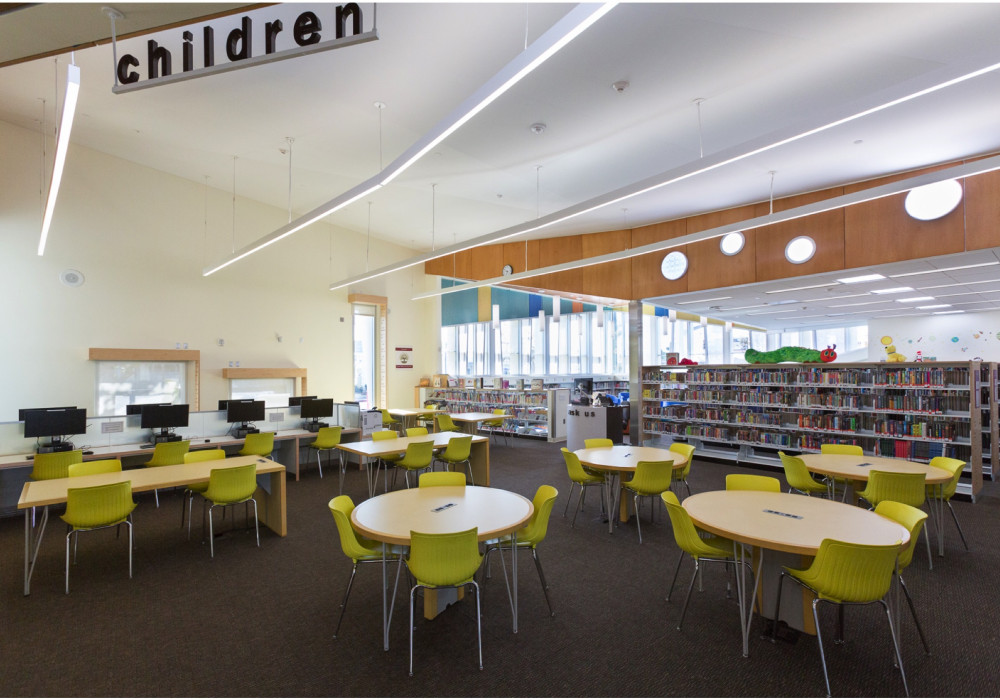 Daylighting System Reduces Library's Energy Consumption