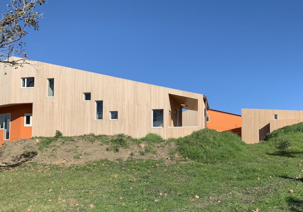 Energy-Efficient Island Style Living