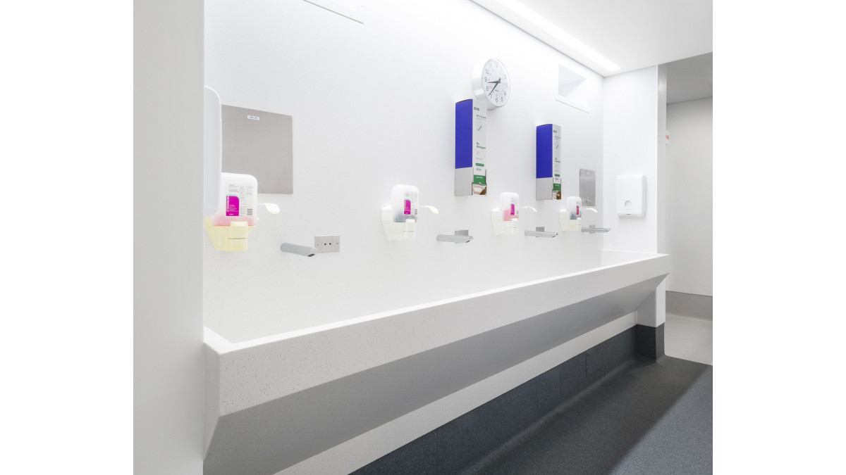 Corian Glacier White, St Vincents Hospital Operating Room. <br />
Photography by Kevin Chamberlain.