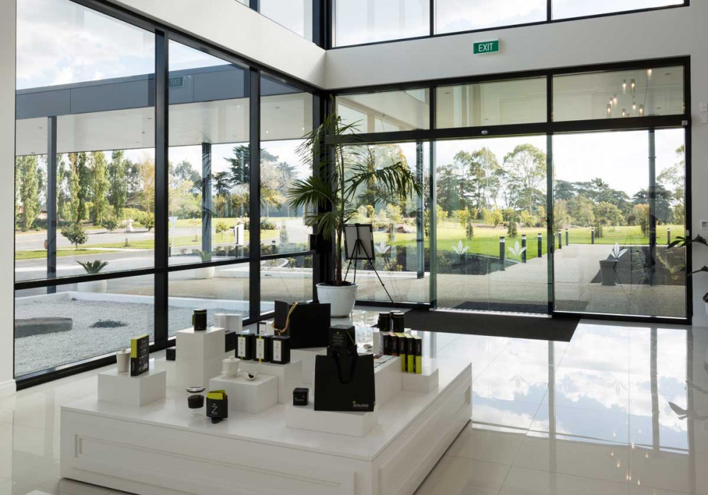 Black Entry Matting for White Interior