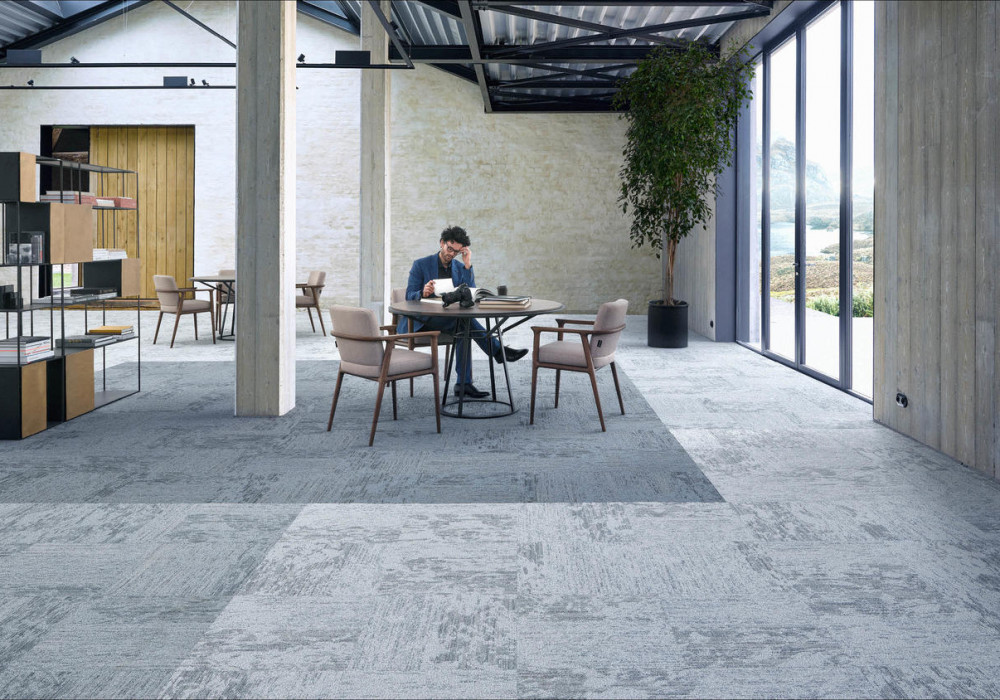 Diversity and Fragility Celebrated with Desso Human Fascination