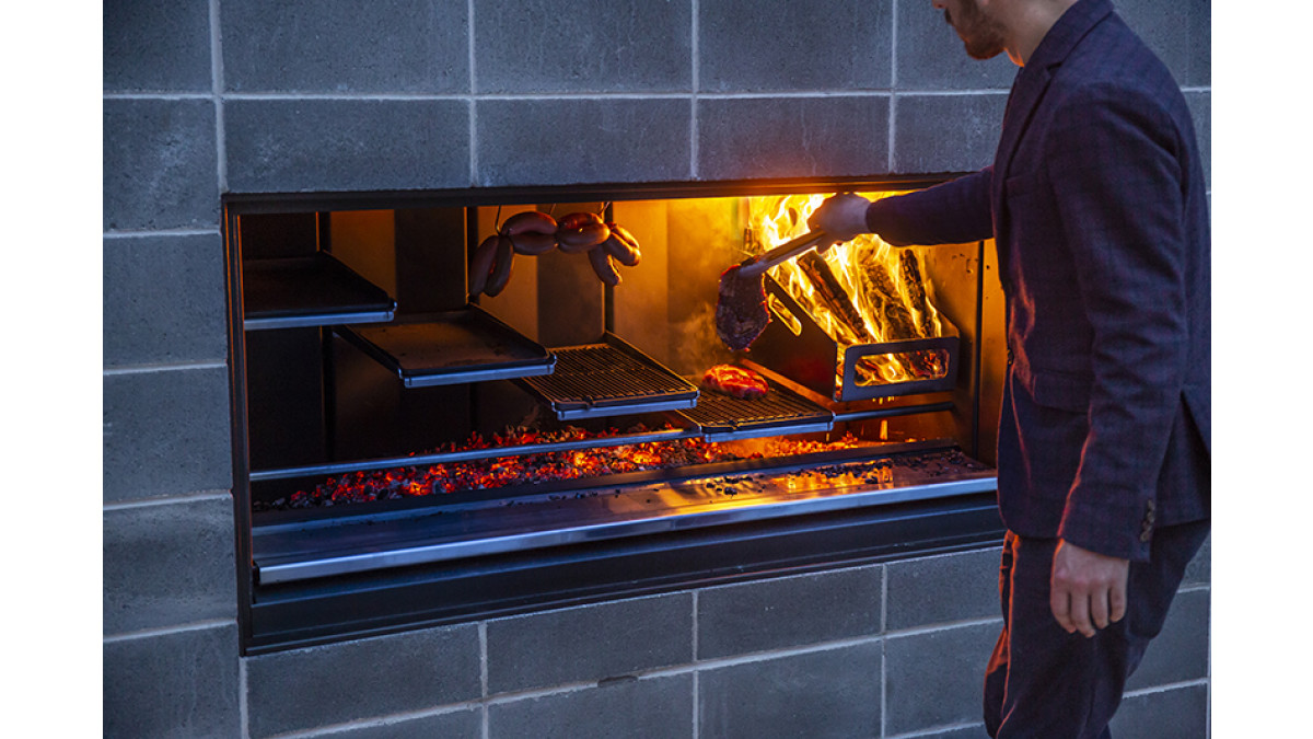 Take flame grilling to the next level with Escea's Fireplace Kitchen.
