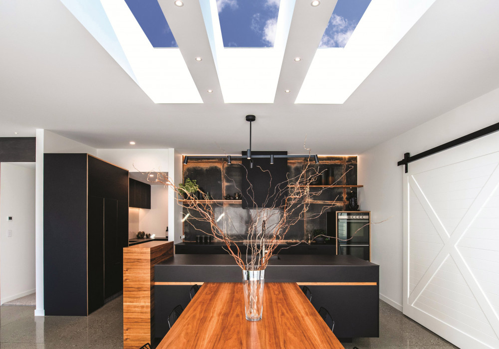 Skylights: The Unrivaled Complement to Modern Kitchens 