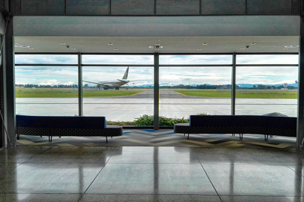 Altherm Transparency and Sparkle in a Private Air Terminal