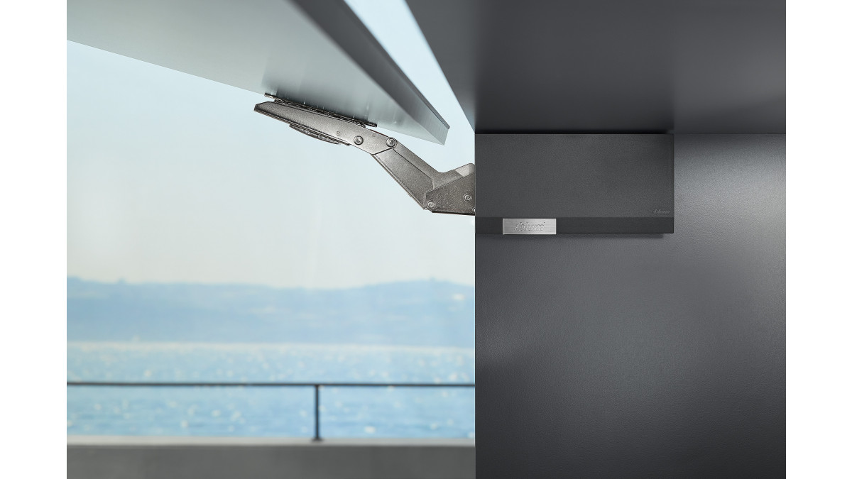 Blum AVENTOS HK top — Compact Design.