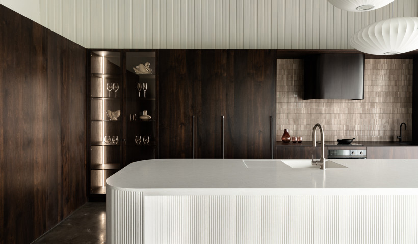 Timber Veneer Brings Drama and Elegance to Kitchen Showroom