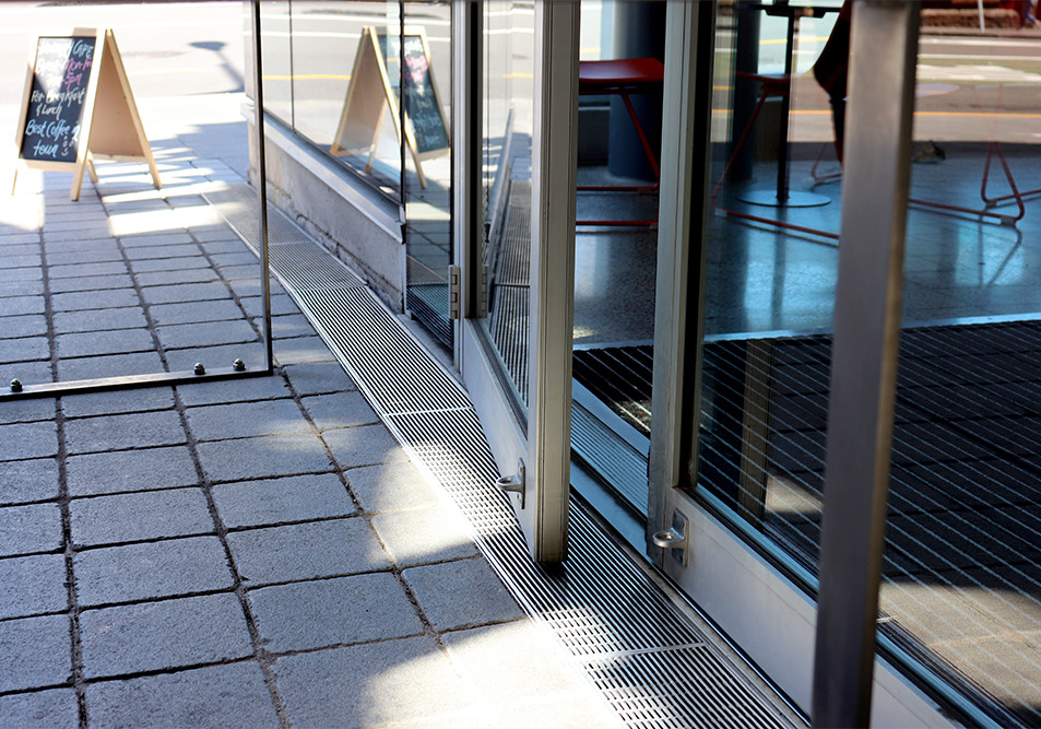 How to Design E2 Compliant Level Access Building Entrances