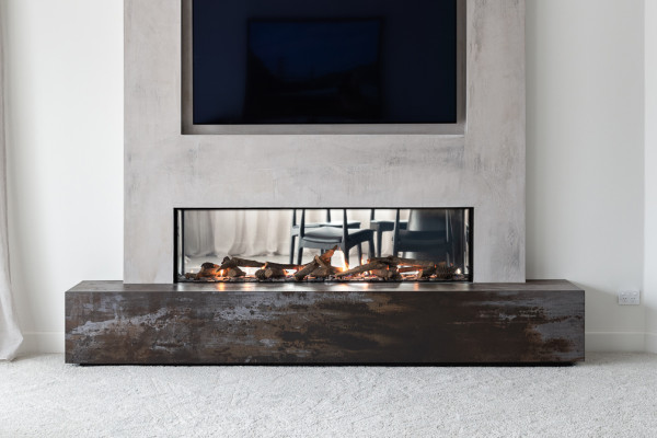 Stunning Double-Sided Fireplace Adds Sense of Luxury and Connection