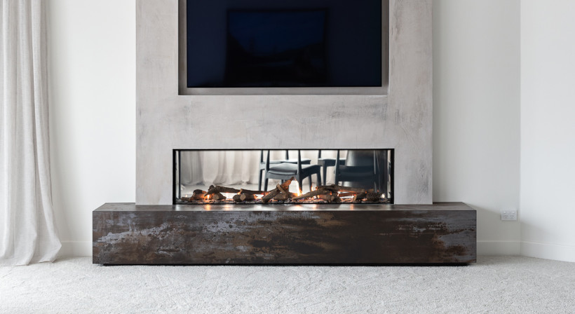 Stunning Double-Sided Fireplace Adds Sense of Luxury and Connection