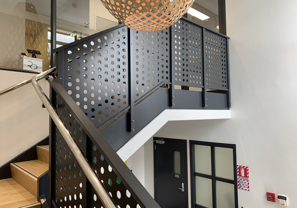 Clearspan Ali Sheet Balustrade Provides Effective Privacy Solution