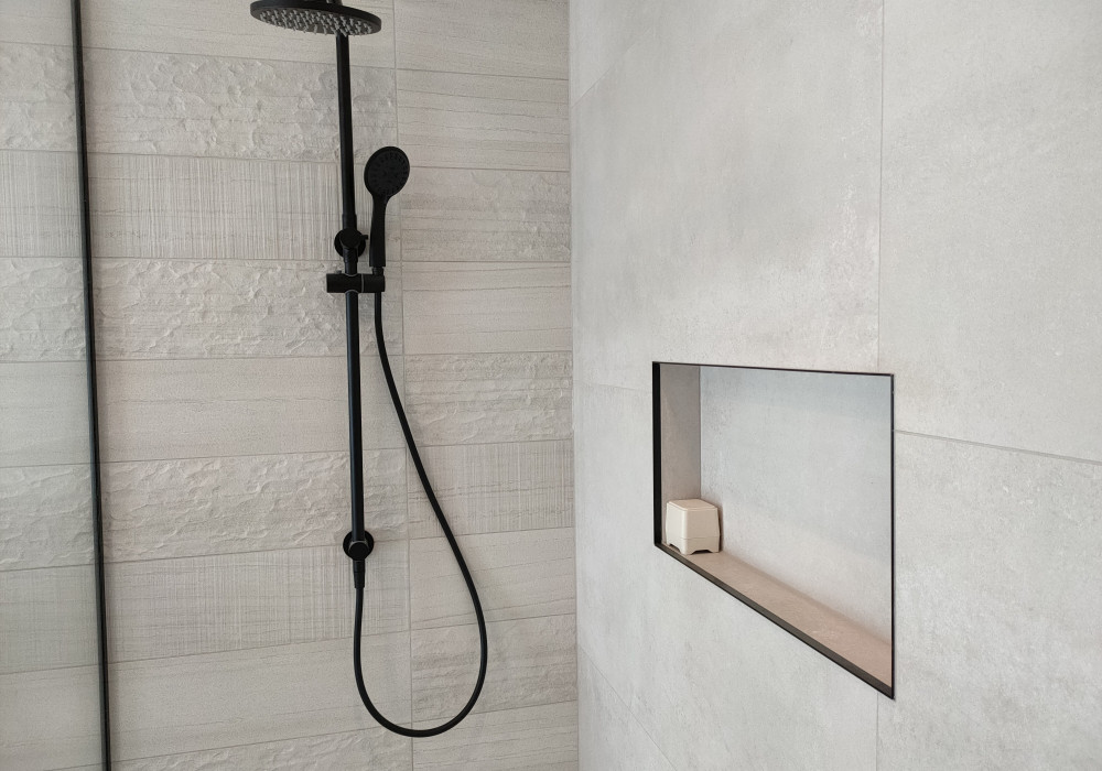 Space-Saving Wall Niche Designed to Maintain Waterproofing Integrity